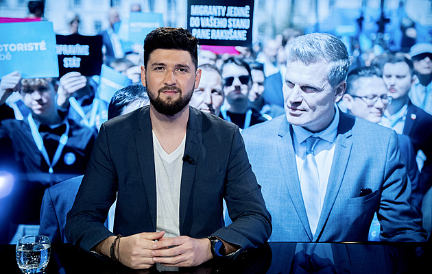 Volby do Poslanecké sněmovny 2025 ONLINE: Motoristé by šli do vlády s ANO