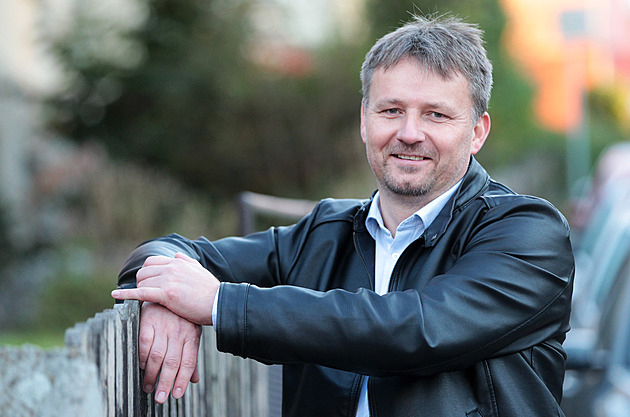 Jsem takový buldozer, říká lídr STAN v Karlovarském kraji Jan Kuchař