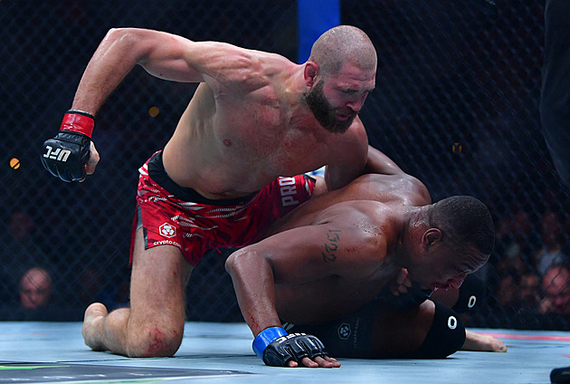 Procházka vs. Rountree: hlavní karta UFC 320, kde sledovat