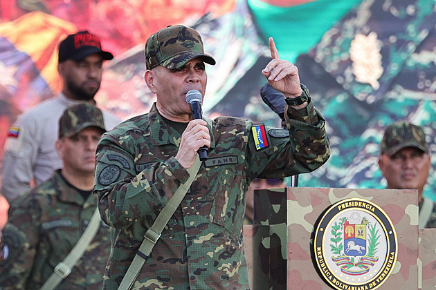 Americké stíhačky se přiblížily břehům Venezuely. Nezákonné vniknutí, zuří Caracas