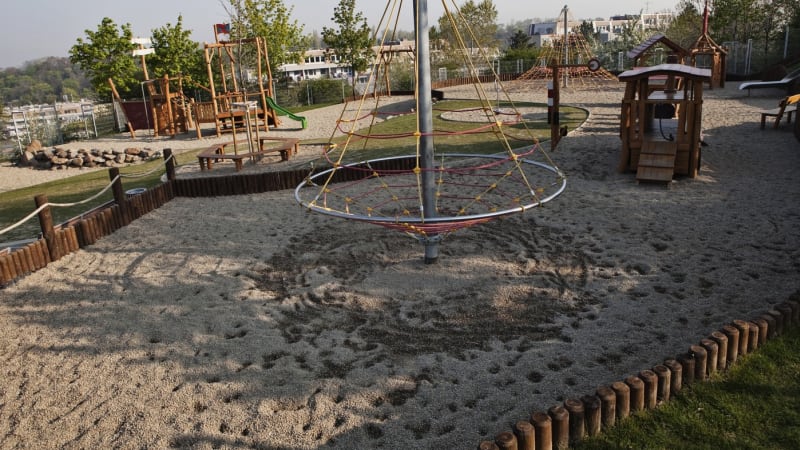 Orlová má nové venkovní sportoviště. Otevřela i dvě modernizované tělocvičny