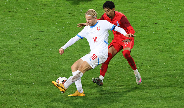 Můj hlavní úkol je naučit se holandsky, říká Šín po měsíci v Alkmaaru