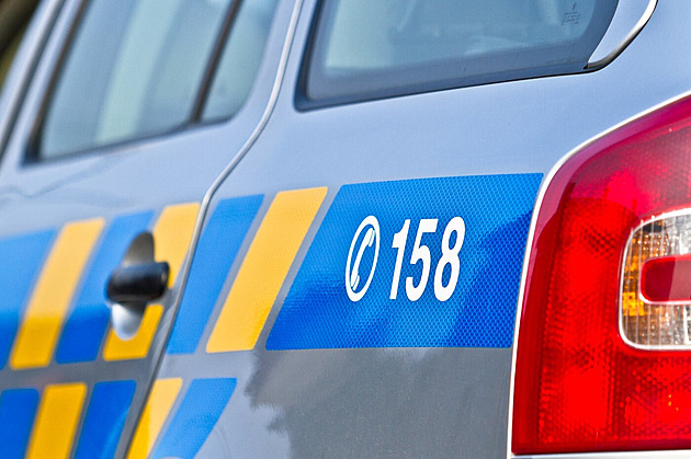 Šel na schůzku se známou, její kumpáni ho napadli a okradli