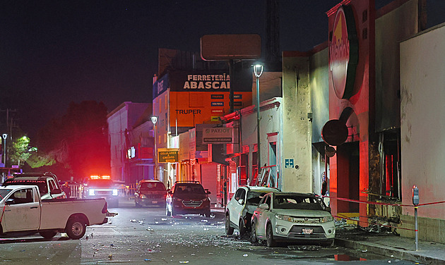 Na severozápadě Mexika vzplál po výbuchu obchod, mezi mrtvými jsou i děti