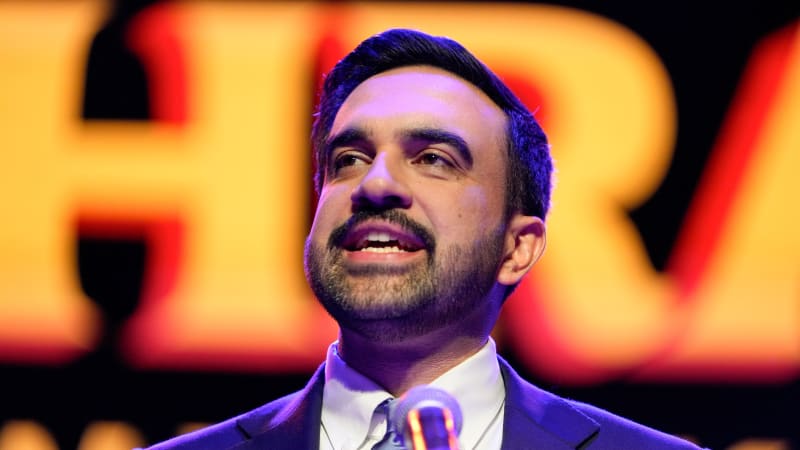 Podřadný rapper a syn slavné filmařky. Kdo je první muslimský starosta New Yorku?