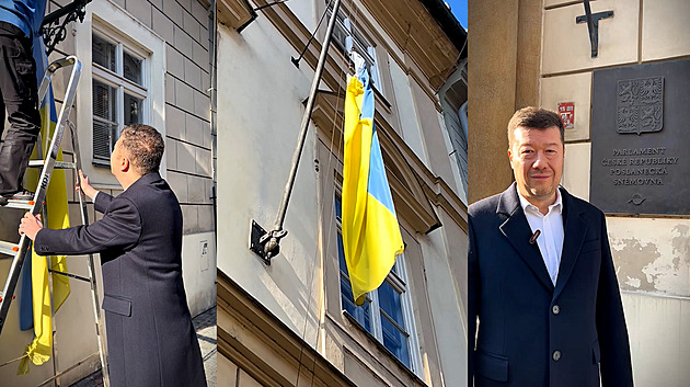 Hanebné gesto, slouží Kremlu. Stažení ukrajinské vlajky kritizují Pekarová i Piráti