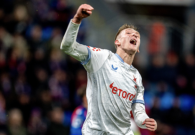 Reprezentaci vypadlo pět hráčů. Köstl povolal nováčky Chaloupka, Ladru a Daňka