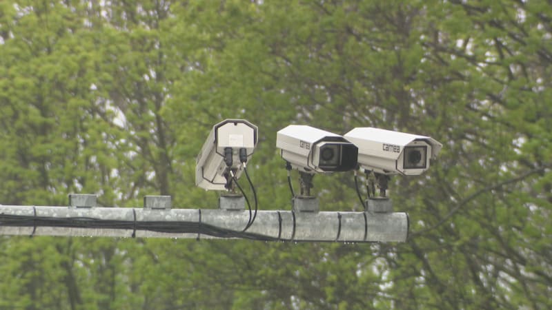 Konec měření rychlosti v obcích? Nová vláda chce shrábnout zisky z radarů, starostové se bouří