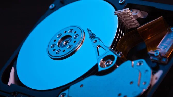Seagate má v laboratoři HDD s kapacitou 69 TB. A nebude to konec vývoje, plánuje i 7–15TB plotny