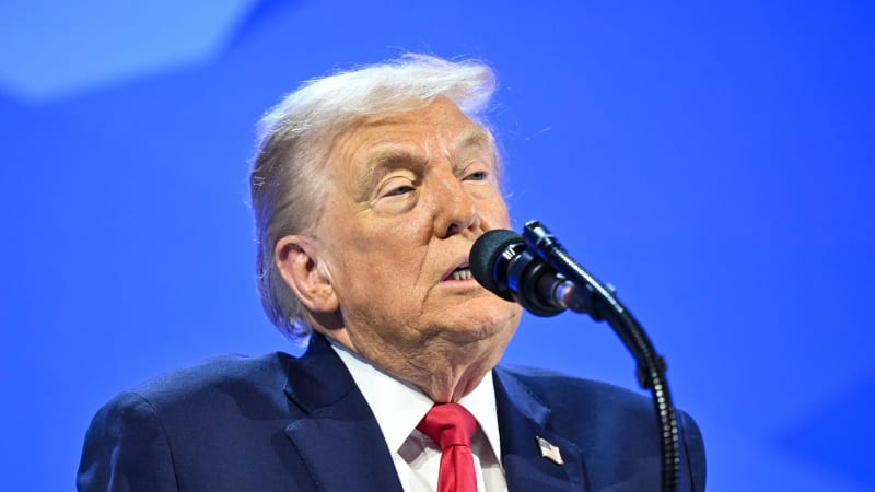 ANALÝZA: Nikdo mu už nevěří. Trumpovi spojenci se učí fungovat ve světě bez Ameriky