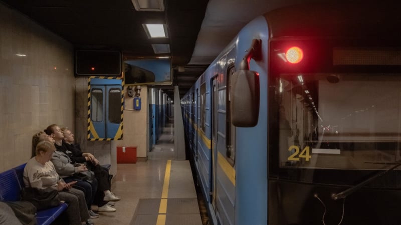 Rozsáhlý výpadek proudu ve východní Evropě: V Kyjevě nejezdí metro, problémy má i Kišiněv