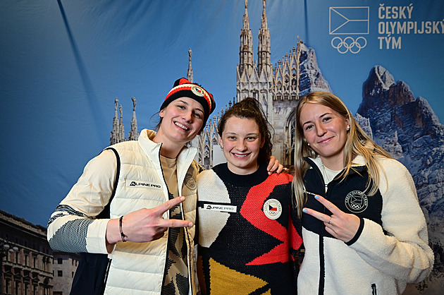 České hokejistky vyzkoušely olympijské postele. Anti-sex nejsou, chválily