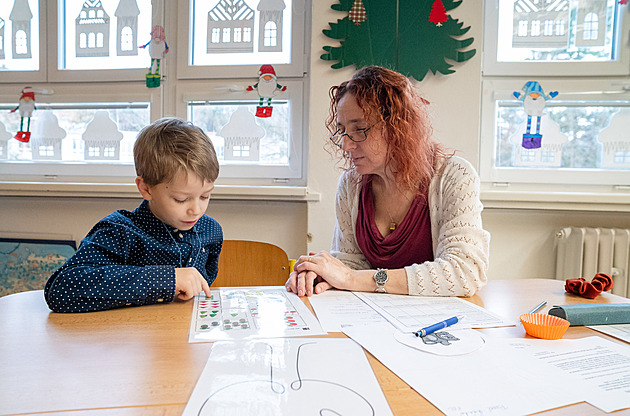 Méně odkladů, více prvňáků. Zlínské školy se připravují na nový režim