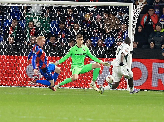 ONLINE: Plzeň - Panathinaikos 1:1, domácí srovnávají, po rohu se raduje Spáčil