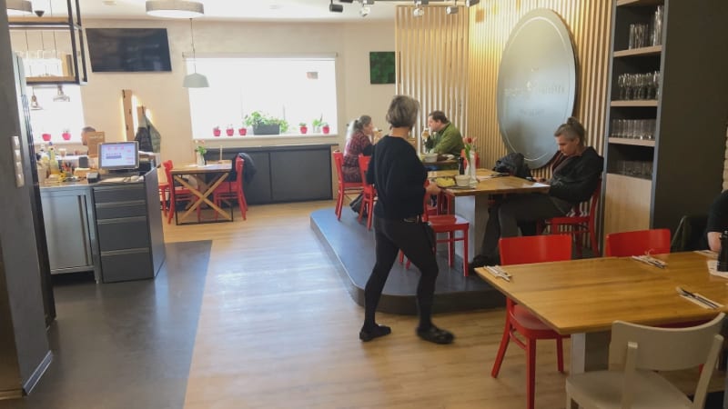 Hospoda místo úřadu? Obce křísí krachující výčepy, po letech ztrát konečně vydělávají