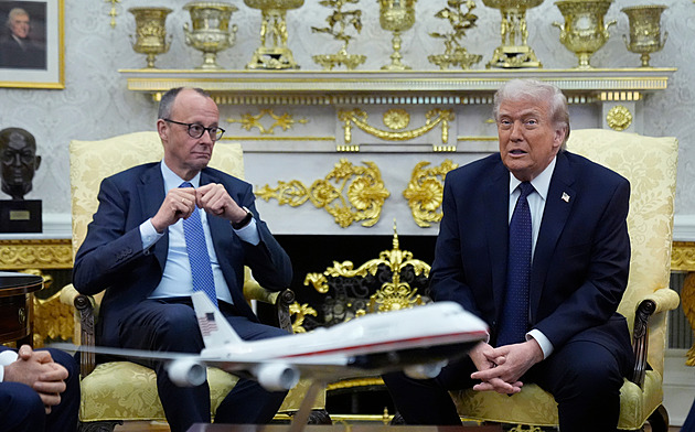 ONLINE: Írán se zaměřil na centra byznysu. Trumpa nakrkli Španělé i Britové