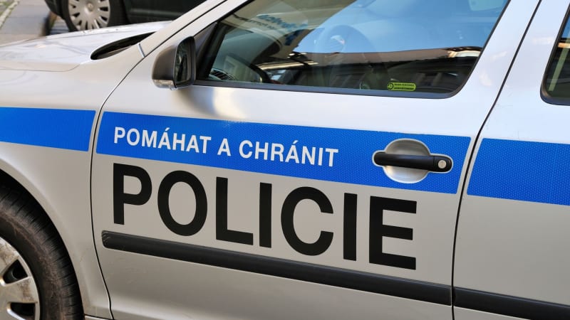 Smrtelná nehoda na dálnici D1: Řidič motorky se srazil s autem, vážným zraněním podlehl