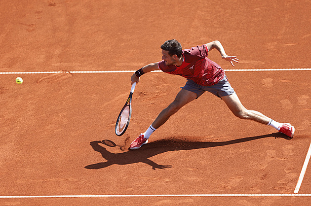 Kopřiva na antuce v Madridu jasně přehrál Číňana, uspěla i Plíšková