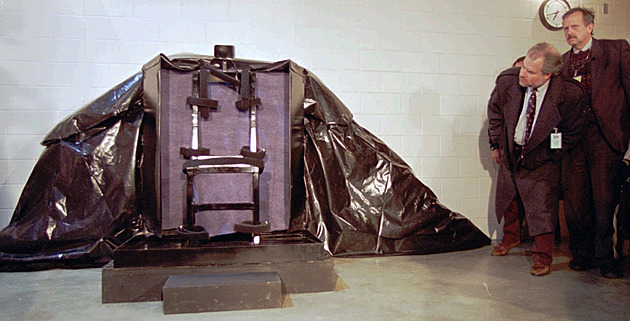 Popravčí četa, smrtící injekce. Trumpova vláda chce rozšířit škálu trestů smrti