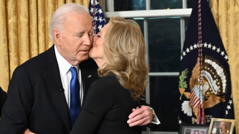 „Panebože, má mrtvici.“ Bidenova žena popsala, co prožívala při debatě svého muže s Trumpem