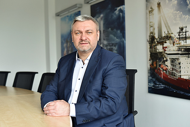 Technické obory zplundroval automotive. Nenutí lidi samostatně myslet, říká šéf Huismanu