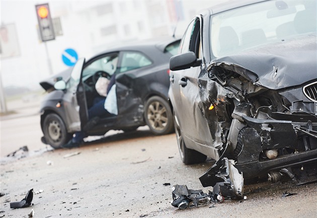 Dvě mladé ženy zemřely při srážce aut. Podezřelý ze zavinění nehody je v cele