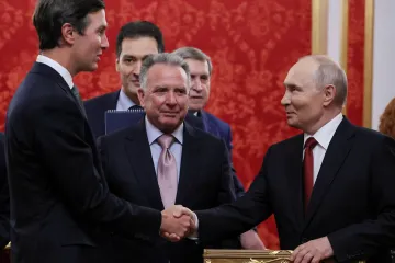 Rusko a Ukrajina pozastavily útoky na hlavní města. Američané jednali v Kremlu