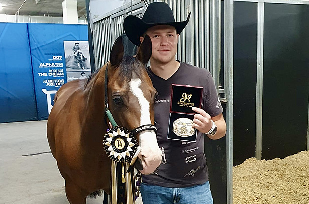 Čím větší show, tím lépe, míní jezdec reiningu. Souhru s koněm ukázal až v Las Vegas