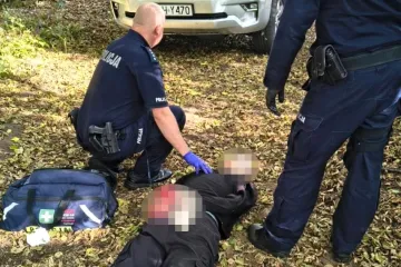 Student na střední škole v Polsku nožem zranil devět lidí i sebe