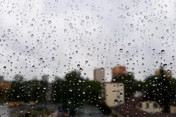 Během víkendu přijde ochlazení a déšť