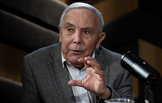 Profesor Pafko se topil ve Vltavě. Drama popsal známý záchranář Dvořák