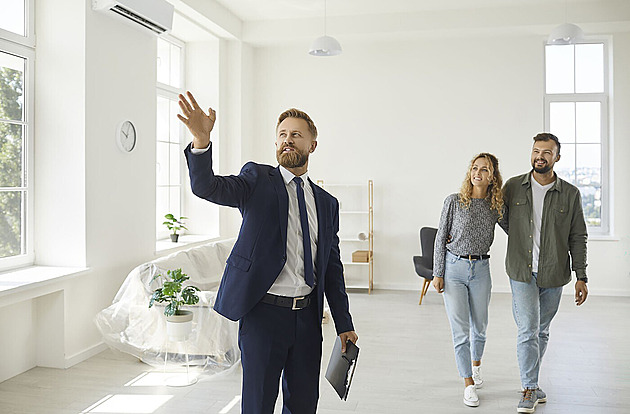Provize realitních makléřů roste. U dvojpokojového bytu může být statisícová