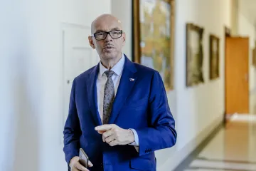 Debatu o rušení poplatků pro ČT a ČRo přerušil sněmovní výbor do prosince
